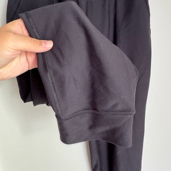 Old navy active joggers - Picture 2 of 5